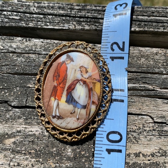 Vintage Style Hand Painted Brooch - Picture 5 of 5